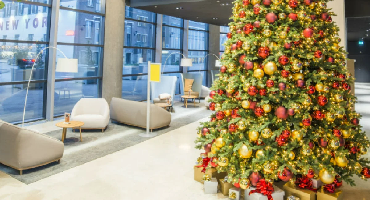 Décoration des espaces professionnels pour les fêtes de Noël 2